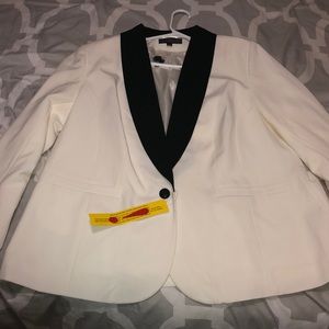 NWT Simply Be Bespoke Women’s Black/Ivory Blazer